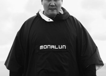 Д.Золбаяр: Баатар авъяастай, гол нь боловсролгүйдээ л ажлууд нь төгс болохгүй байна