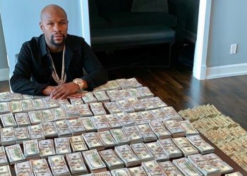 Флойд Мейведер сүүлийн 10 жилд хамгийн их мөнгө олсон тамирчин болжээ