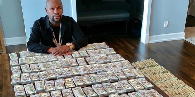 Флойд Мейведер сүүлийн 10 жилд хамгийн их мөнгө олсон тамирчин болжээ