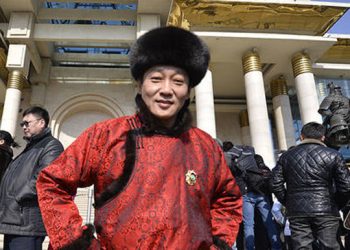 Ш.Бямбацогт: Эфирт гарахдаа дотоод сэтгэлдээ хамгийн дотны хүнтэйгээ ярьж байна гэж боддог