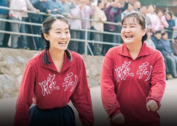 “Сайн уу, ээж ээ” кино Хятадад 840 сая доллар олж, эмэгтэй найруулагчаа алдаршуулав