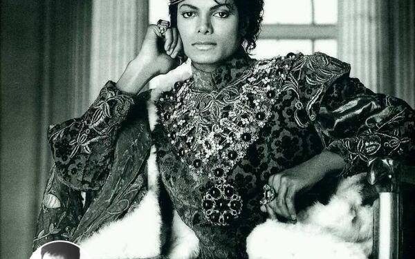 ТӨГС ТӨГӨЛДӨРИЙН ЭРЭЛД ЯЛАГДСАН “ПОПЫН ХААН”