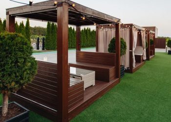 Хотын дарга сүүдрэвчтэй улирлын түр үйлчилгээг нээхээр болов