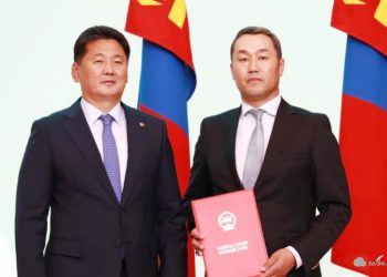 Эрчим хүчний сайд Н.Тавинбэх 533 адуу, 139 үхэр, 1580 хонь, 220 ямаатай