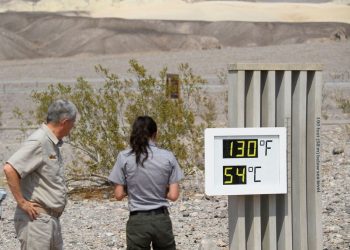 Үхлийн хөндийн 54.4°C хэм хүрч халав