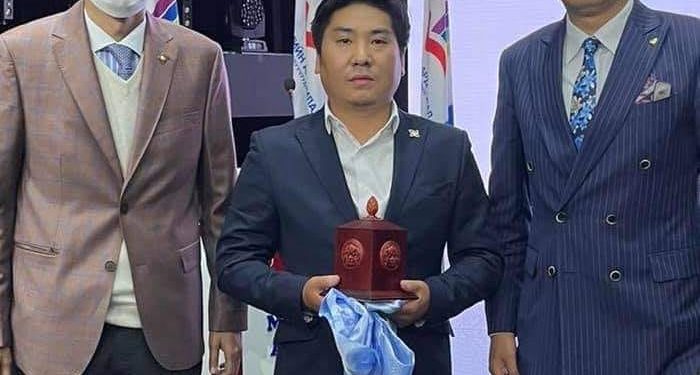 Нам доторх анхны томилгоогоо зүтгүүлсэн Л.Оюун-Эрдэнийн хүн залуучуудын байгууллага дээрээ уналаа