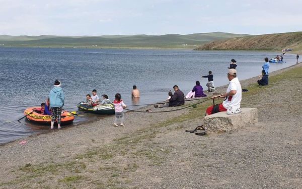 Хийлдэг завь тоглоом биш