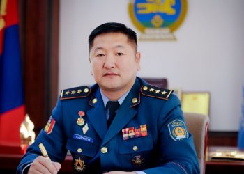 Д.Алтансүх: Мөнх хөх тэнгэрийн өнгөтэй хувцсаар гоёдог болохоор хөх өнгөөр өөрийгөө тодорхойлно