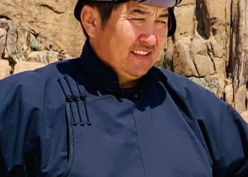 Могой их үзэгдээд байхаар газар ус дошгирчээ гэдэг