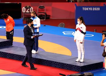 Б.БОЛОРТУЯАГИЙН МЕДАЛИЙГ МОНГОЛЫН БАГИЙН АХЛАГЧ ГАРДУУЛЖ ӨГЛӨӨ