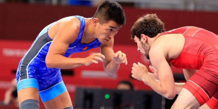 Э.БЭХБАЯР ШӨВГИЙН НАЙМД ШАЛГАРАВ