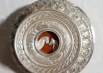 Маршал Х.Чойбалсангийн 50 насны ойд зориулан урласан мөнгөн аяга