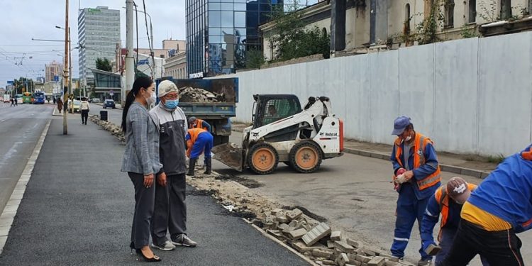 Дугуйн зам удаашралтай байгааг Хотын дарга шүүмжилжээ