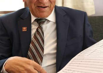 ХӨГЖМИЙН ЗОХИОЛЧИД ГЭЖ ХЭН БЭ?