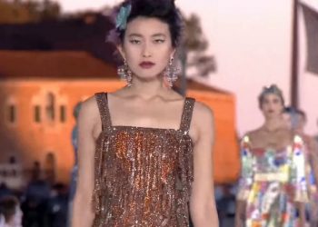 Загвар өмсөгч Ж.Энэрэл “Долче & Габбана”-гийн шоунд оролцжээ