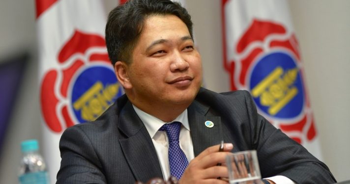 МАН-аас 600 саяын авлигын асуудлаар саатуулагдаж байсан Н.Энхбаатар Хэнтийд нэр дэвшинэ