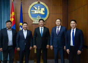 У.Хүрэлсүх “MCS”-ийн Энхтүвшин, “Макс”-ийн Ганбаатартай уулзжээ