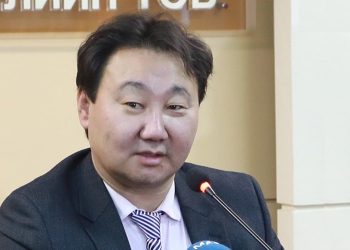 “Таван толгой түлш”-ийн М.Ганбаатар ажлаа өгч, үүрэг гүйцэтгэгч томилжээ