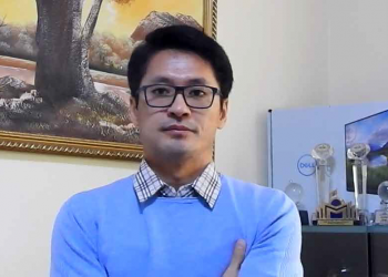 Б.Ганбат: Олон сая төгрөг төлж авдаг боловсролыг орон нутгийн сургуулиуд дутахааргүй олгож байгааг ЭЕШ-ын дүнгээс харж болно