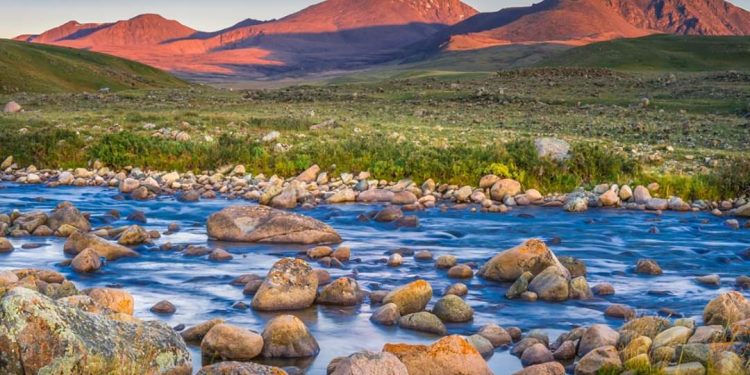 Отгонтэнгэр хайрхныг тахих ёслол энэ сарын 22-нд болно