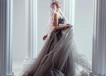 Уран дархан аавын охин, Дархан бэр “Киви”-гийн Халиунаа