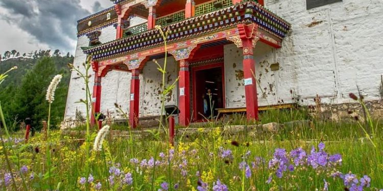 Балданбэрээвэн хийдийн суурийг 1777 онд тавьж, 6000 ламтай Монголын хамгийн том хийд байжээ