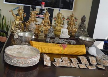 Зургаан хийдийг тоносон бүлэг хулгайчийг илрүүлжээ