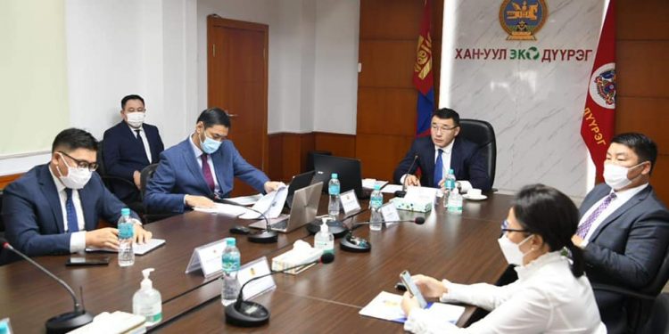 Нийслэлийн удирдах ажилтны шуурхай зөвлөгөөний Хан-Уул дүүрэгт хийв
