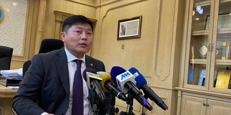 НЯМБААТАР ба ЦАГДАА: Нуухыг нь авах гээд нүдийг нь сохлов