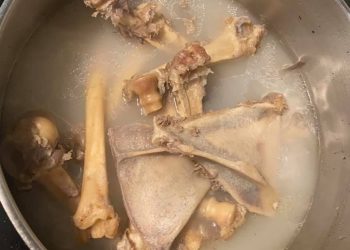 Зэндмэнэ эрдэнэ адил хүн төрөлт биеэ арчилж тордож байгаарай