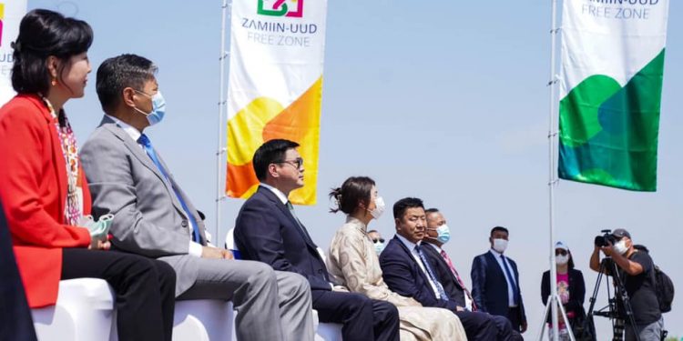 “Замын-Үүд” чөлөөт бүсийг нээж, байнгын ажиллагаатай болголоо