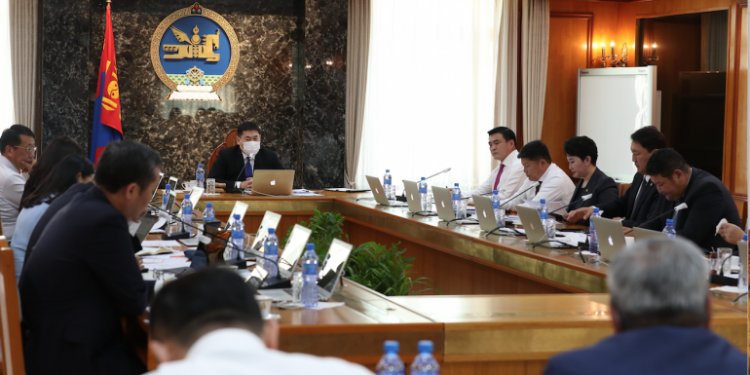 Жилд 50 гаруй сая ам.долларын шил, шилэн хийцийн импортыг орлох бүтээгдэхүүн үйлдвэрлэнэ