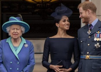 II Елизавета ханхүү Харритай шүүхдэлцэхэд бэлдэхийг тушаажээ