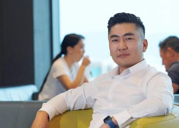 Хаянаа хасын царайгаа гайхуулав