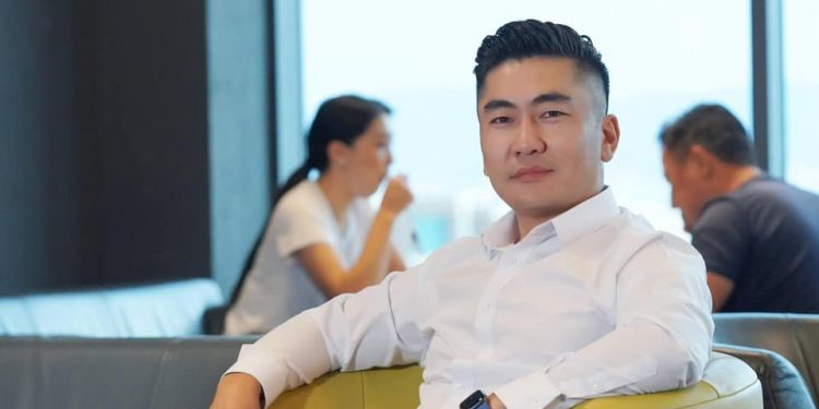 Хаянаа хасын царайгаа гайхуулав