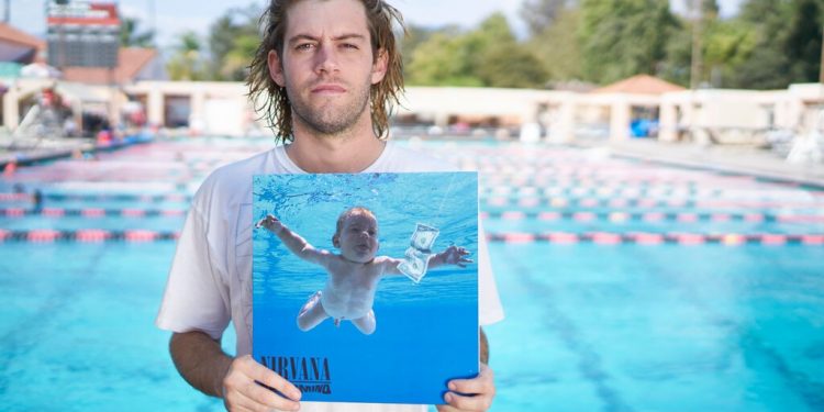 “Нирвана”-гийн цомогт гарсан хүү 30 хүрч, шүүхэд ханджээ