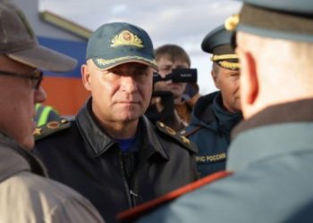 ОХУ-ын Онцгой байдлын сайд Зиничев кино найруулагч Александ Мельникийг аврах гэж байгаад амиа алджээ