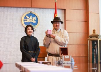 2020 онд батлагдсан Монгол Улсын хуулиудад Төрийн тамга дарах ёслол боллоо