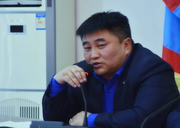 С.Батжаргалд 40 саяын тэмдэг хэрэгтэй