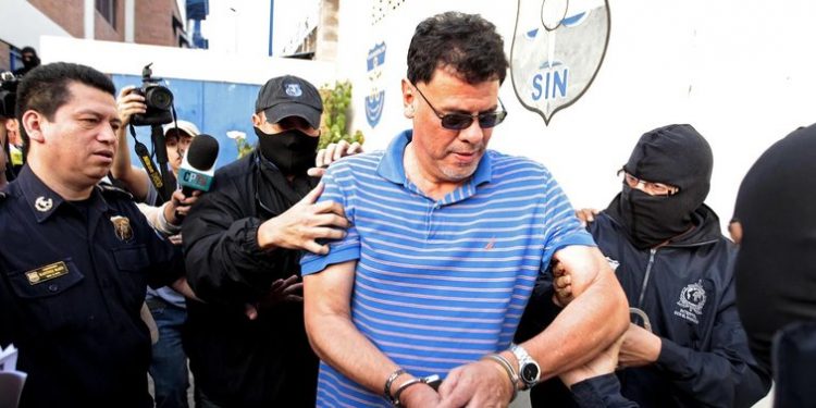 Олон улсын хөлбөмбөгийн холбооны авлигыг шалгаж байна