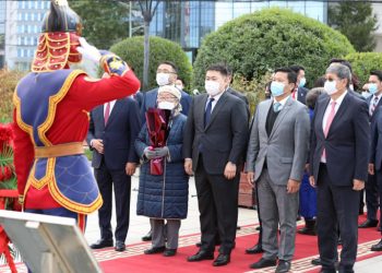 Ю.ЦЭДЭНБАЛЫН ХӨШӨӨНД ЦЭЦЭГ ӨРГӨЖ, ХҮНДЭТГЭЛ ҮЗҮҮЛЛЭЭ