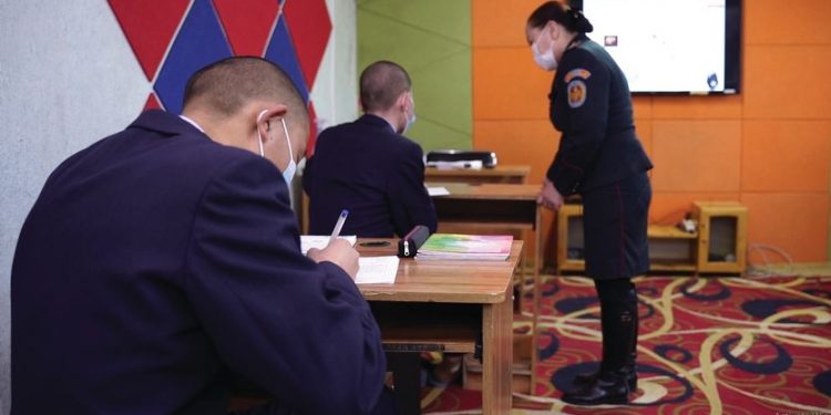 Хүүхдийн хорихоос 6 хүүхэд их сургуульд тэнцэв