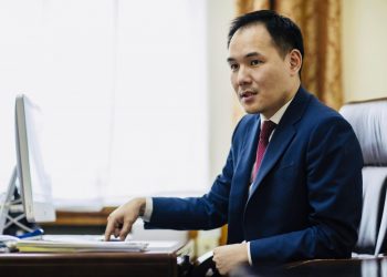 ГХЯ “эзэнгүй” байна, Дэд сайд Б.Мөнхжинд хариуцлага тооцох ёстой