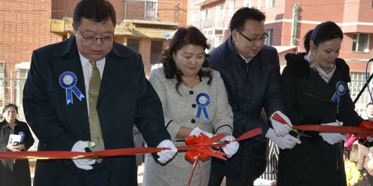 Г.Өсөхбаяр аваргын эхнэр Нарантуяа СЗХҮТ-ийг удирдаж байхад вискин дор 3 сая төгрөг өгсөн хэрэг хэрэгсэхгүй болов