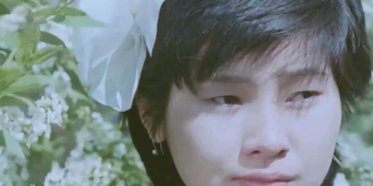 Таван хүүхдийн ээж Үрлээ үр хөндөлтийн эсрэг тууштай тэмцдэг