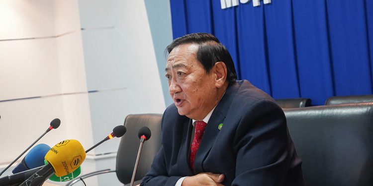 Төсвөөс 600 тэрбум төгрөг гаргаж, тэтгэврийн зөрүүг арилгахыг шаардлаа