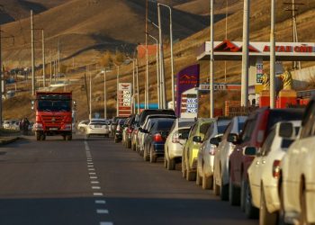 ШАТАХУУНЫ ҮНЭ ба Л.Оюун-Эрдэнийн Засгийн газрын тархины түгжээ