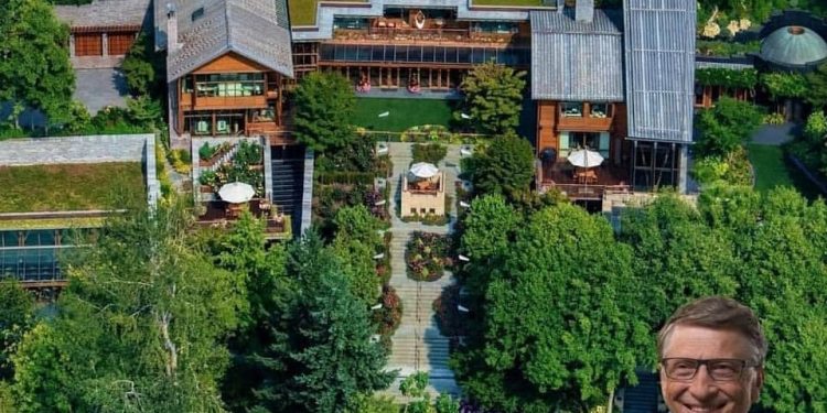 Билл Гэйтс 7 унтлагын өрөө 25 ариун цэврийн өрөөтэй харшид амьдарч байна