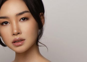 Б.Мишээлийн эгч дүүс