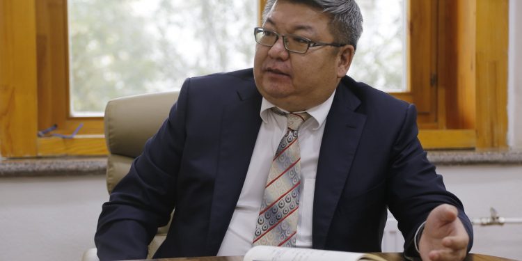 Н.АРИУНБАТ: ХААН БАНКНЫ ХУВЬЦАА ЭЗЭМШИГЧ СОЛИГДООГҮЙ, ХУВЬЦАА ХУДАЛДАХ ТУХАЙ ЭЦСИЙН ЗӨВШӨӨРЛИЙГ МОНГОЛБАНКНААС ОЛГООГҮЙ